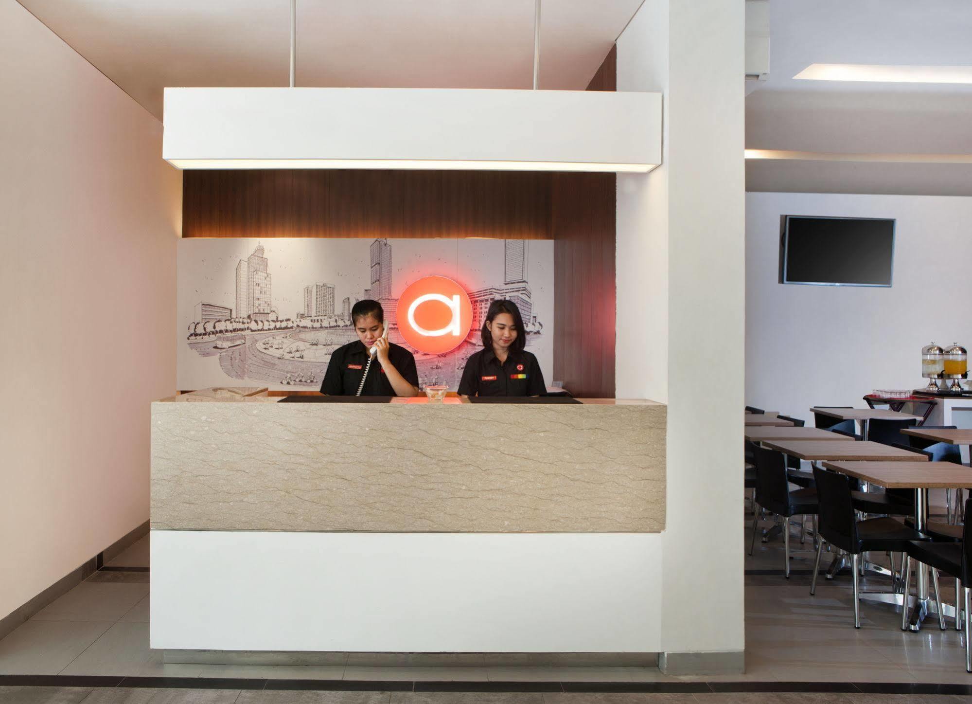 Amaris Hotel Satrio Kuningan - Джакарта Екстериор снимка